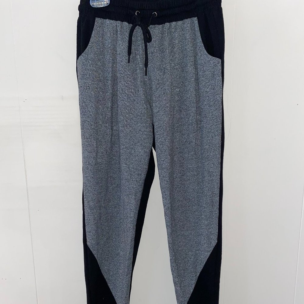 Black/gray joggers